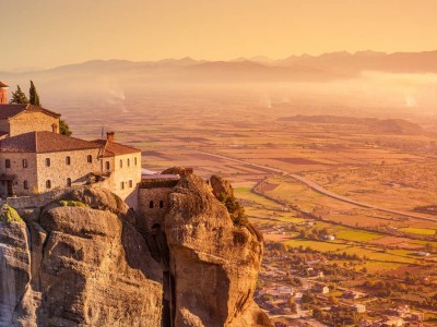 What to do in Athens – A day trip to Meteora